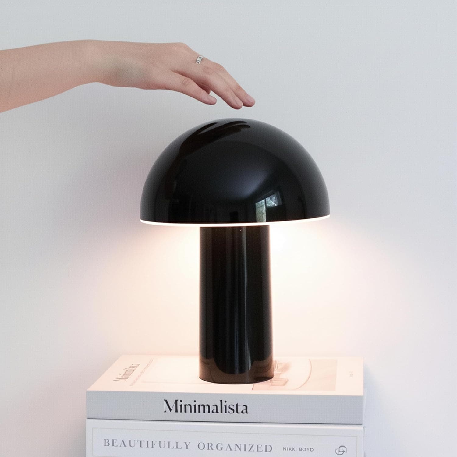 3 Best Mushroom Lamps for a Cozy Bedroom (2026)